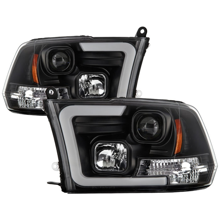 Phare avant Spyder 09-16 Dodge Ram 1500 Ver 2 Proj - Barre lumineuse clignotante - Noir - PRO-YD-DR09V2-SB-BK