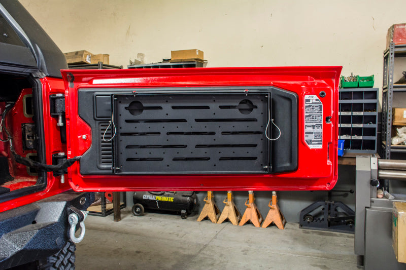 Table montée sur hayon DV8 Jeep JL (table Trail) - Noir