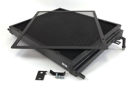Échangeur de chaleur à montage avant CSF 2014+ BMW M3/M4 (F8X) avec pare-roches - Noir