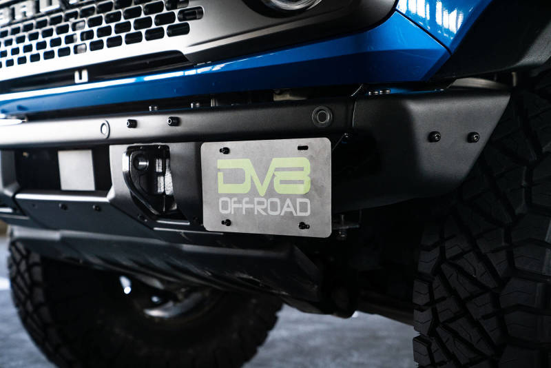 Support de relocalisation de plaque d'immatriculation pour pare-chocs avant DV8 Offroad 21-22 Ford Bronco Factory - Côté