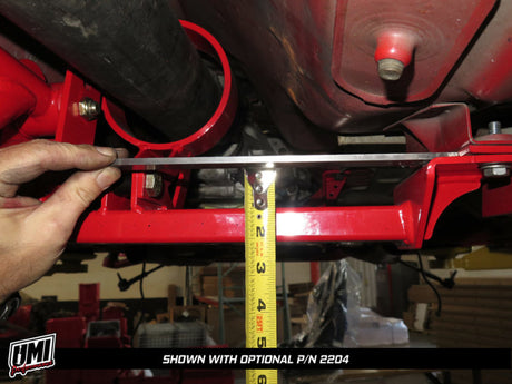 Support de tunnel de carrosserie GM F-Body UMI Performance 93-02 pour échappement d'origine sans boucle