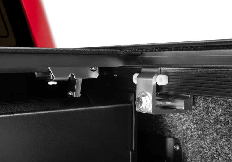 Retrax 21-22 Ford F-150 Super Crew/Super Cab (avec Lightning 2022) avec caisse de 5,5 pieds RetraxPRO MX