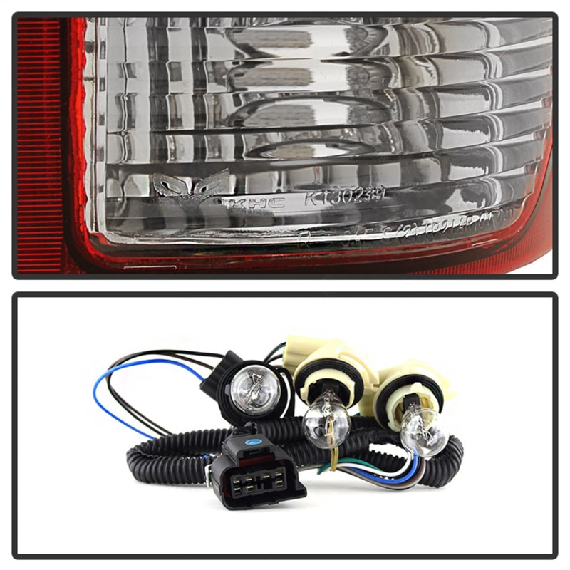 xTune Chevy Avalanche 02-06 Passenger Side Tail Lights - OEM Right ALT-JH-CAVA02-OE-R