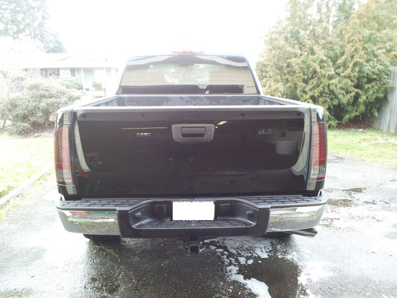 Spyder GMC Sierra 07-13 (pas 3500 Dually 4 roues arrière) Feux arrière à LED Rouge Clair ALT-YD-GS07-LED-RC