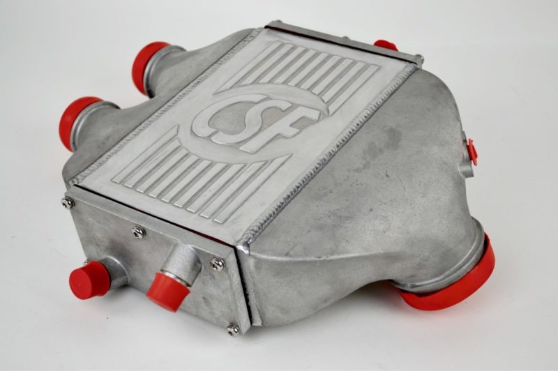 Refroidisseur d'air de suralimentation à montage supérieur CSF 2014+ BMW M3/M4 (F8X) - Finition brute