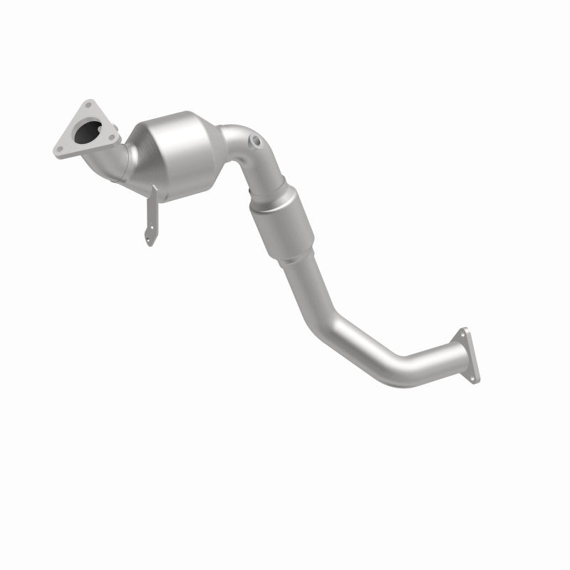 MagnaFlow Conv DF 07 VW Touareg 3.6L Rear close