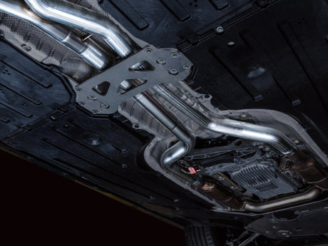 Tuyau intermédiaire hautes performances non résonnant AWE pour BMW G8X M3/M4