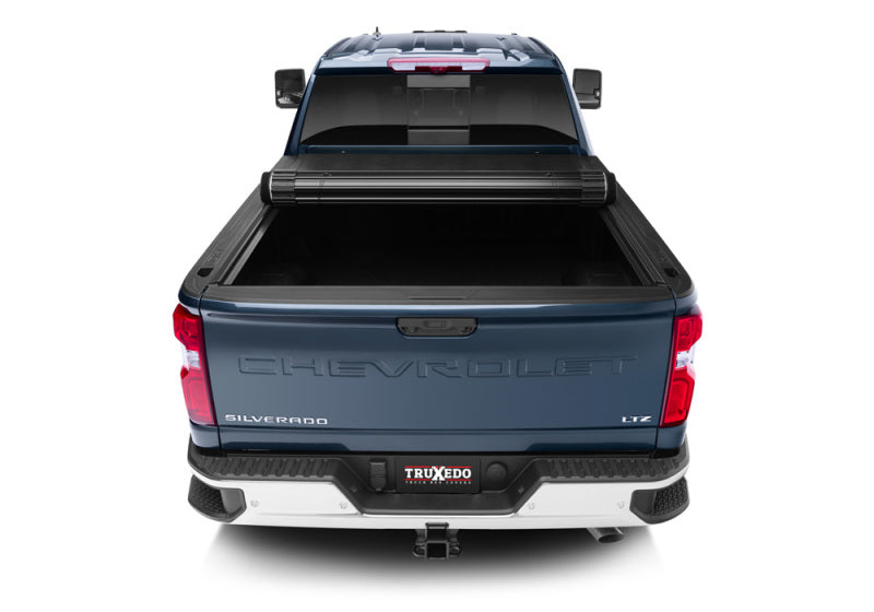 Truxedo 2020 GMC Sierra & Chevrolet Silverado 2500HD & 3500HD 6ft 9in Sentry Bed Cover