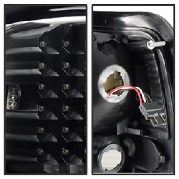 Feux arrière à LED Xtune Dodge Ram 1500 94-01 / Ram 2500/3500 94-02 Noir ALT-ON-DRAM94-LED-BK