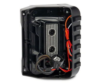 Feux arrière à LED Raxiom 07-18 Jeep Wrangler JK Axial Series Trident - Boîtier noir (lentille transparente)