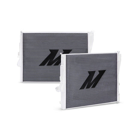 Radiateur en aluminium hautes performances Mishimoto 99-06 pour BMW 323i/323i/328i/330i