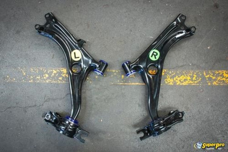 Ensemble de bras de suspension inférieurs avant SuperPro 2016 Honda Civic EX avec bagues