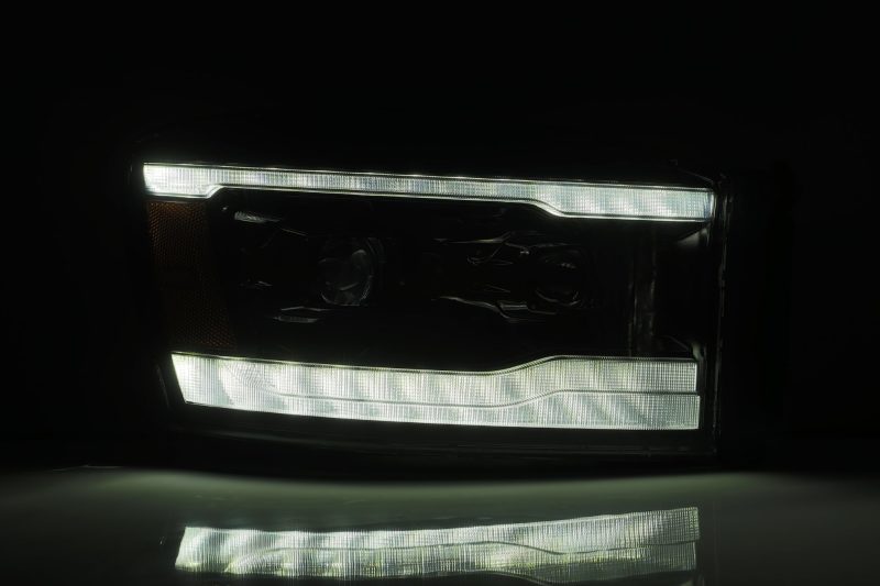 Phares de projecteur à LED AlphaRex 06-08 Dodge Ram 1500HD LUXX de style planche noir avec signal Seq/DRL