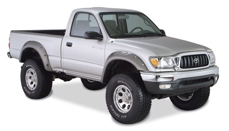 Bushwacker 95-04 Toyota Tacoma Fleetside Style Flares 4 pièces 74,5 pouces avec 4 roues motrices uniquement - Noir