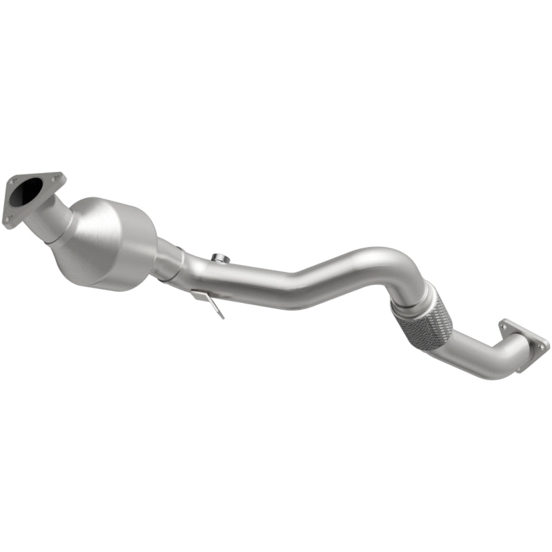 MagnaFlow Conv DF 07 VW Touareg 3.6L Front close