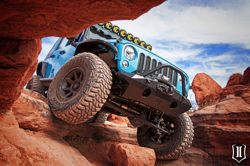 Support de treuil de pare-chocs avant ICON 07-18 Jeep Wrangler JK Pro Series avec barre/onglets