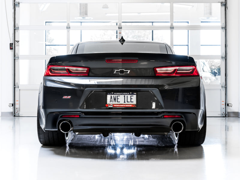 Échappement arrière AWE Tuning 16-18 Chevrolet Camaro SS - Édition Touring (embouts chromés argentés)