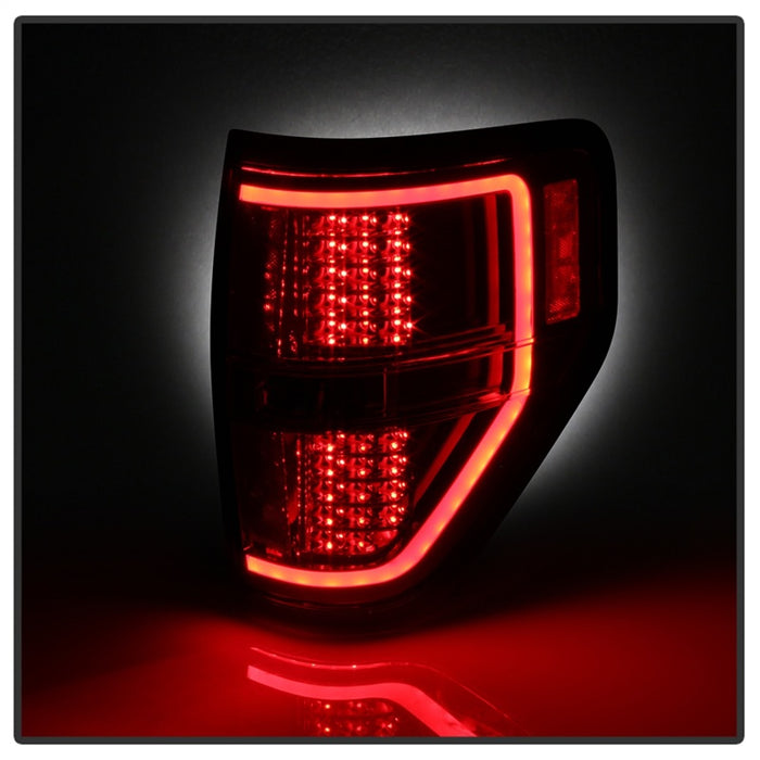 Barre lumineuse LED arrière xTune 09-14 pour Ford F-150 - Rouge transparent (ALT-JH-FF15009-LBLED-RC)