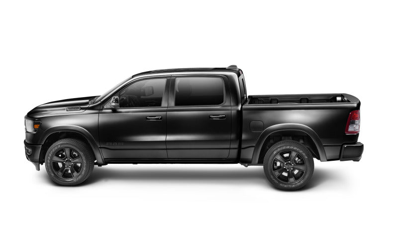 Bushwacker 20-22 Ram 1500 (sauf Rebel/TRX) 76,3/67,4 po Élargisseurs de lit de style OE 4 pièces - Diamd. Blk