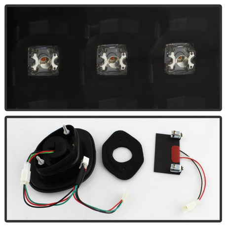 Feux arrière à LED Spyder 98-05 Lexus GS300 /GS400 4 pièces - Noir (ALT-YD-LGS98-LED-BK)