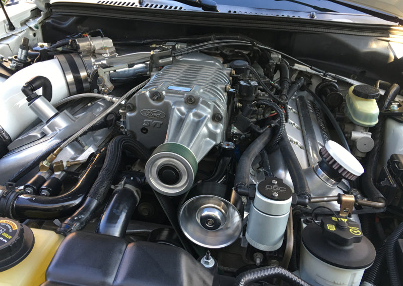 Séparateur d'huile côté conducteur J&amp;L 99-04 Ford Mustang SVT Cobra 3.0 - Anodisé transparent
