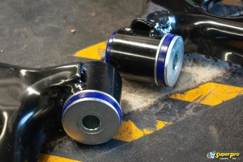 Ensemble de bras de suspension inférieurs avant SuperPro 2016 Honda Civic EX avec bagues