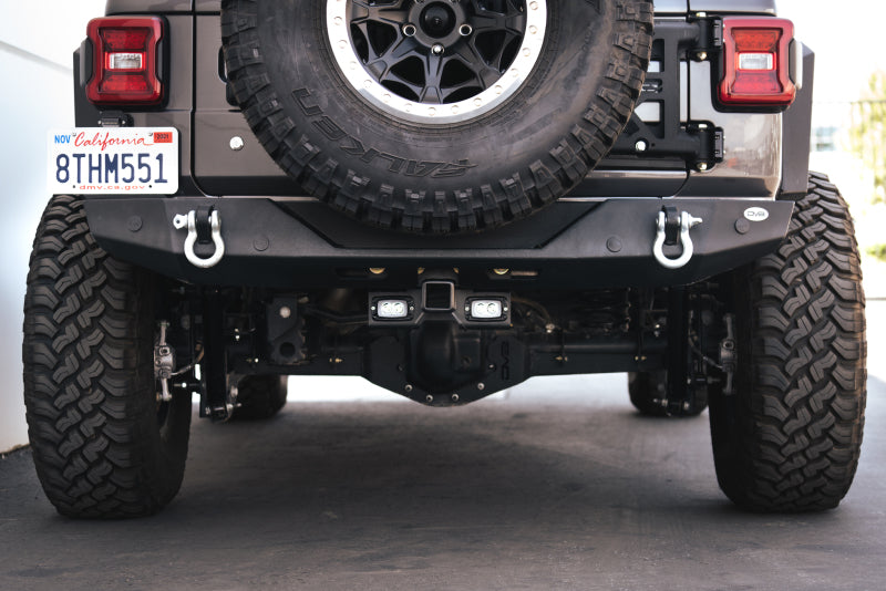 Attelage boulonné DV8 Offroad 07-21 Jeep Wrangler (JK/JL) avec feux