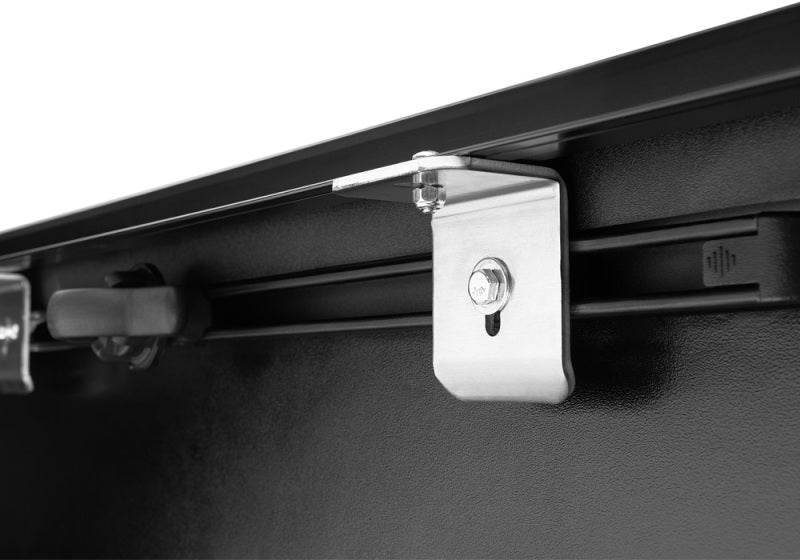 Couvre-tonneau Trifecta 2.0 pour Toyota Tundra 2022 de 5,6 pi sans système de rails Extang