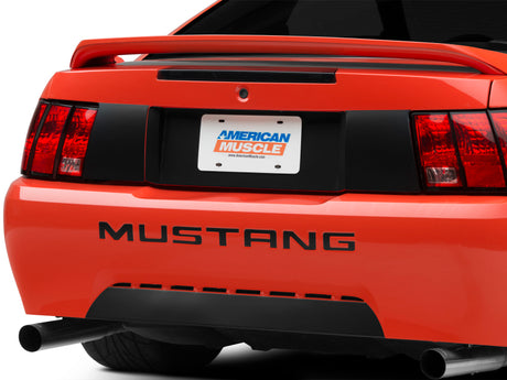 Raxiom 99-04 Ford Mustang à l'exclusion du troisième feu stop à LED Cobra Axial Series (fumé)
