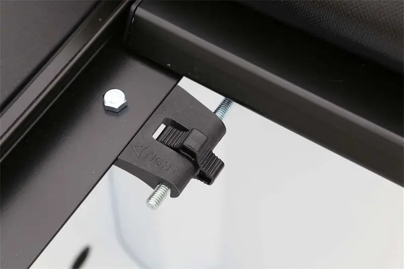 Access Limited 97-03 Ford F-150 8ft Bed and 04 Heritage Roll-Up Cover Access