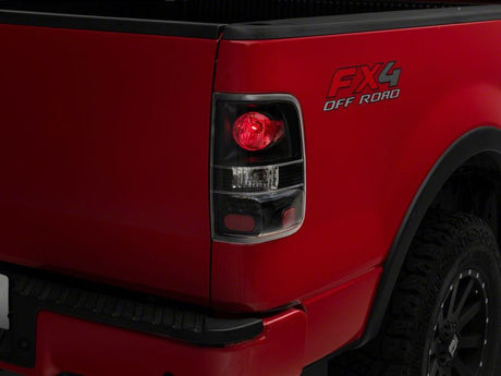 Feux arrière de style européen Raxiom 04-08 Ford F-150 Styleside - Boîtier noir - Lentille rouge/transparente