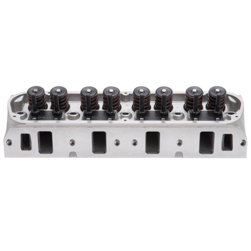 Culasses Edelbrock E-Street SB-Ford avec soupapes d'admission de 1 90 po, emballées complètement par paires