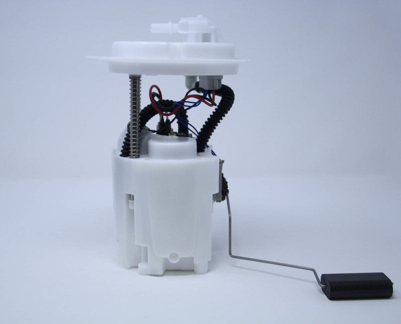 ASSEMBLAGE DE L'UNITÉ DE RÉSERVOIR Walbro