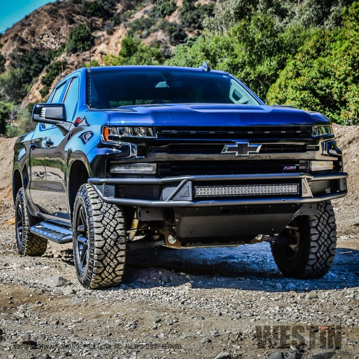 Pare-chocs avant Westin 19-20 Chevy Silverado 1500 Outlaw – Noir texturé