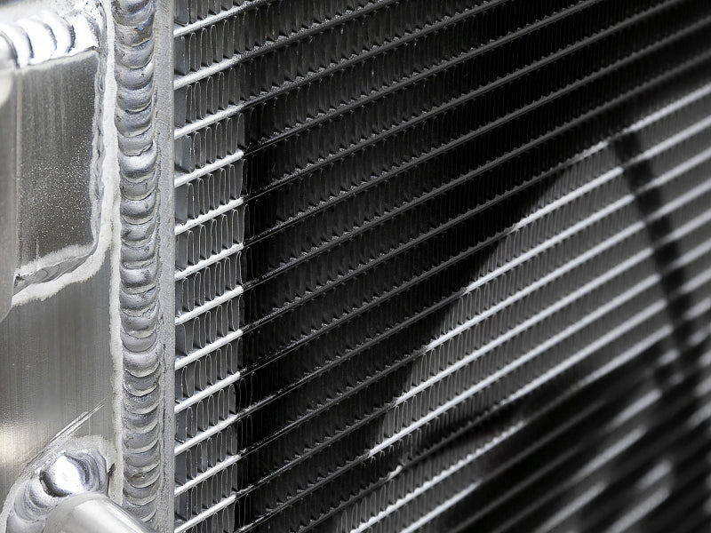 Radiateur tubulaire et à ailettes en aluminium aFe BladeRunner Street Series 07-18 Jeep Wrangler (JK) V6-3,6 L/3,8 L