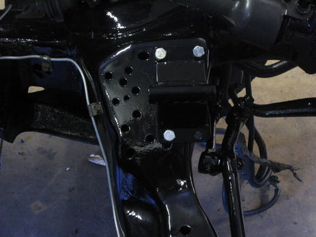 Supports de moteur solides latéraux pour châssis GM F-Body GM G-Body UMI Performance 74-92