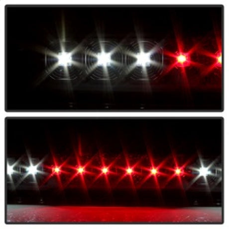 Feu de freinage à DEL xTune Chevy Silverado 07-13 / GMC Sierra 07-13 3e feu - Noir BKL-CSIL07-LED-BK