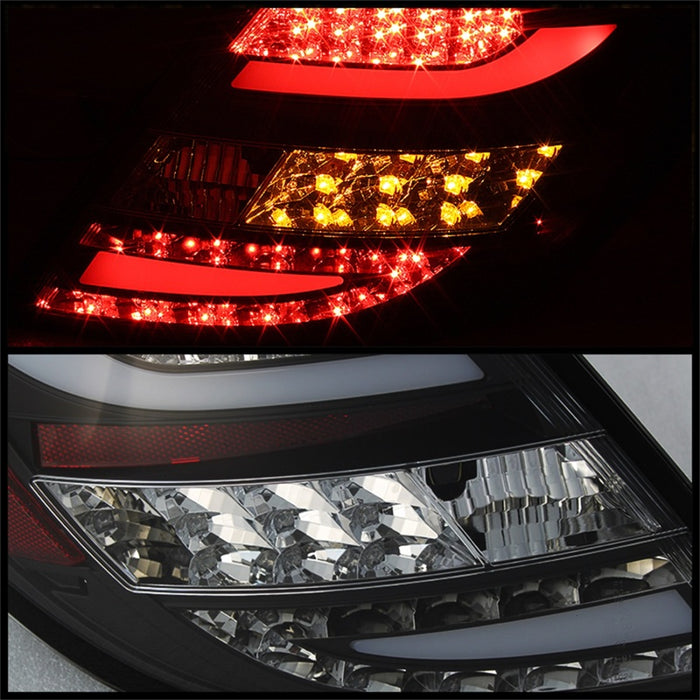 Feux arrière à LED Spyder Mercedes Benz W204 Classe C 11-14 - Noir ALT-YD-MBZC11-LED-BK