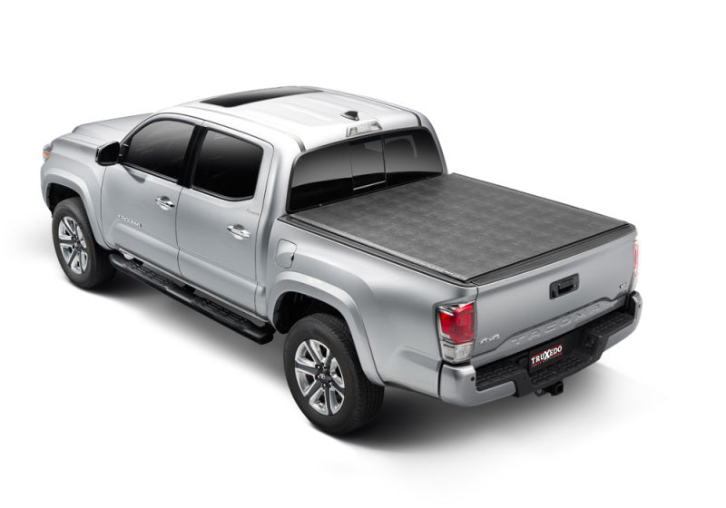 Truxedo 2022 Toyota Tundra 6ft. 6in. Sentry Bed Cover - With Deck Rail System