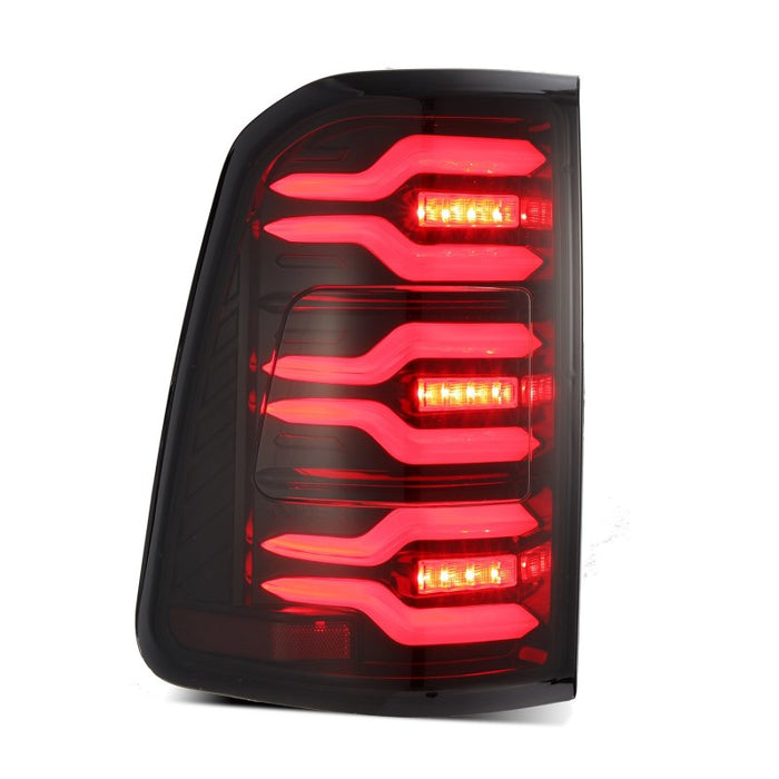 Feux arrière à LED AlphaRex 19-21 Dodge Ram 1500 Luxx-Series noir/rouge avec Activ Light/Seq Signal