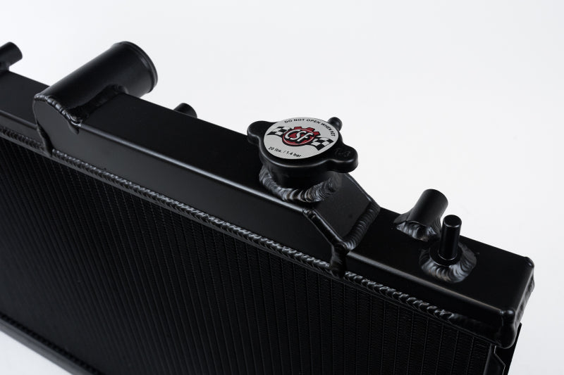 Radiateur en aluminium haute performance CSF 08-15 Subaru Impreza WRX/STI 1 rangée 31 mm - Noir
