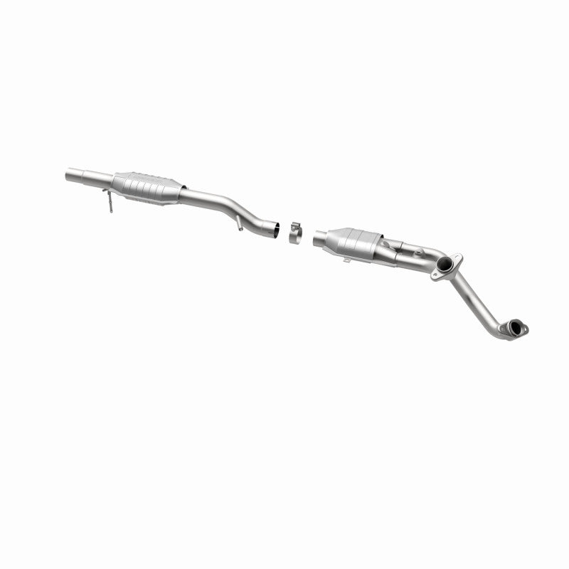 MagnaFlow Conv DF 87-93 Ford Bronco 4,9 L / 87-95 F-150/F-250 (sans SD)/F-350 (sans SD) PU 4,9 L (CA)