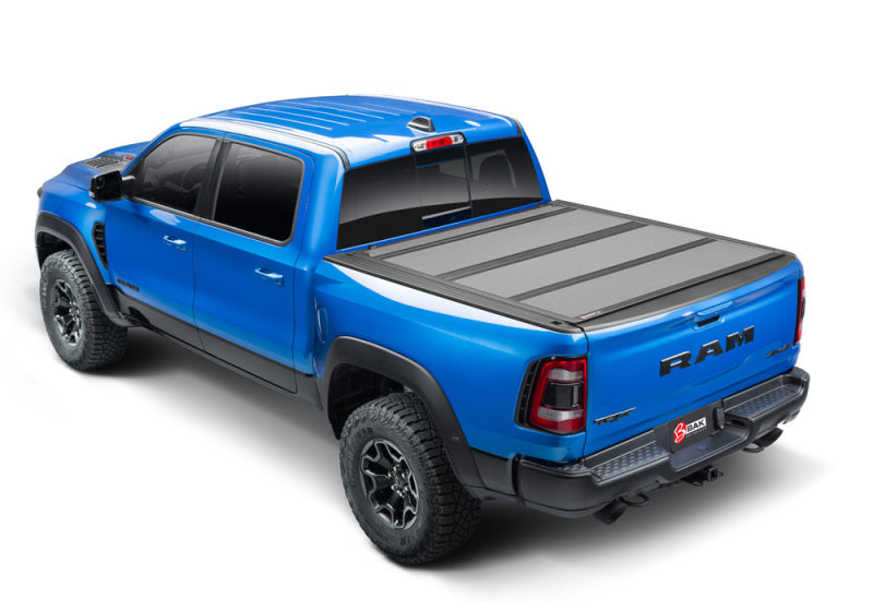 Dodge Ram 1500 BAK 19-20 (nouveau style de carrosserie sans caisse Ram) 6 pieds 4 pouces BAKFlip MX4 finition mate