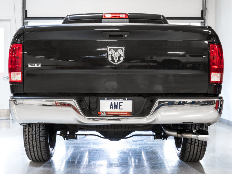 AWE Tuning 09-18 RAM 1500 5.7L (sans découpes) 0FG Échappement Cat-Back à sortie latérale unique - Embouts chromés