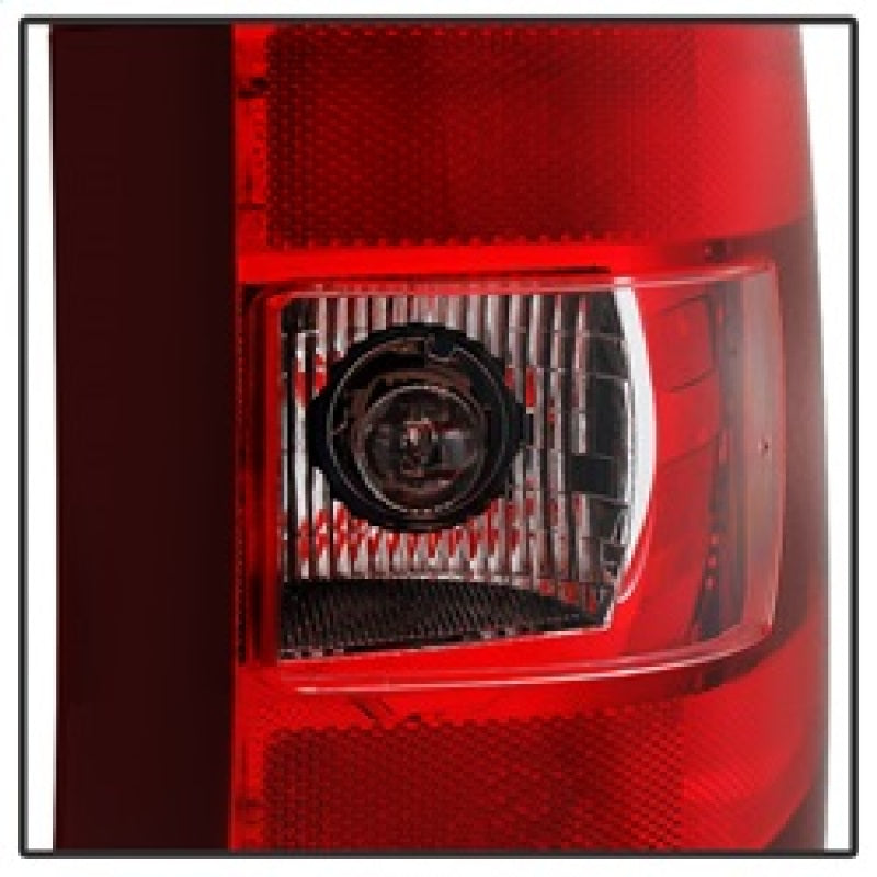 xTune GMC Sierra 07-13 Passenger Side Tail Lights - OEM Right ALT-JH-CSIL07-OE-R
