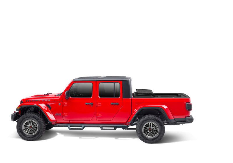 Extang 2020 Jeep Gladiator (JT) (w/Rail System) Solid Fold 2.0