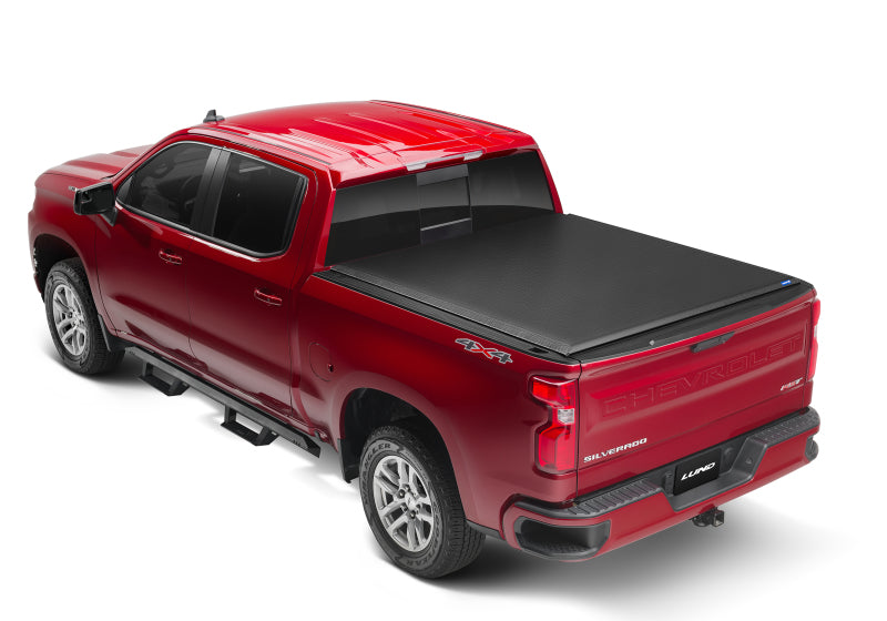 Lund 19-23 Chevrolet Silverado 1500 (5.5ft. Bed) Genesis Roll Up Tonneau Cover - Black