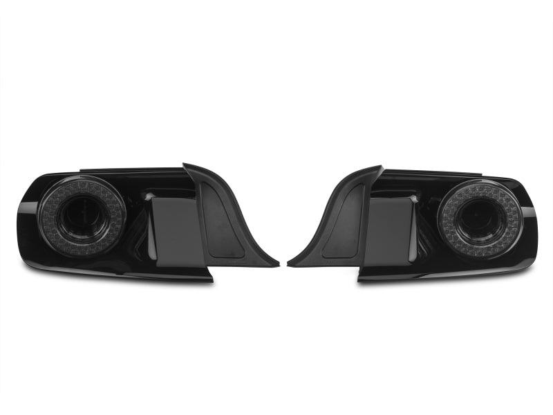 Feux arrière à LED Raxiom 15-22 Ford Mustang Halo - Boîtier noir brillant (lentille fumée)