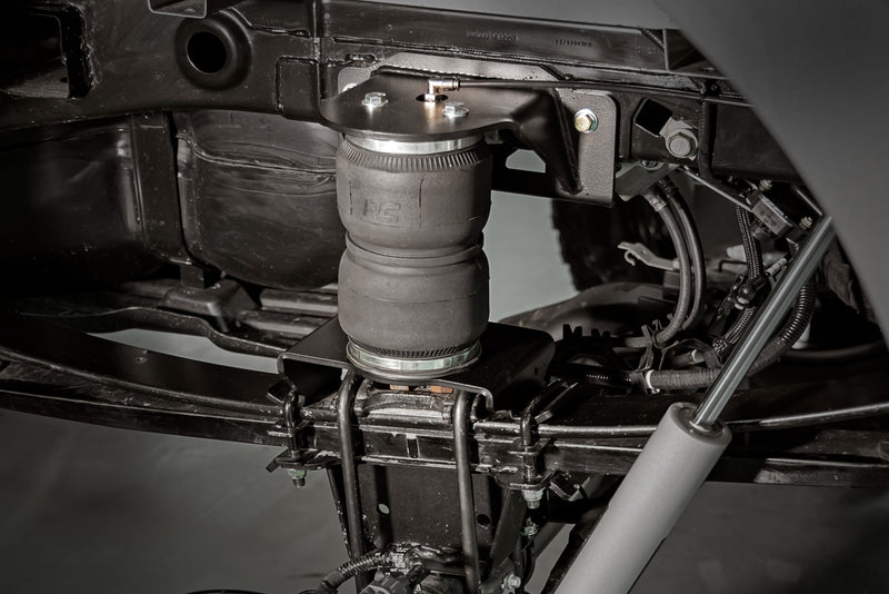 Air Spring Kit w/Compressor | 0-6" Lifts | Ford F-150 4WD (15-20)