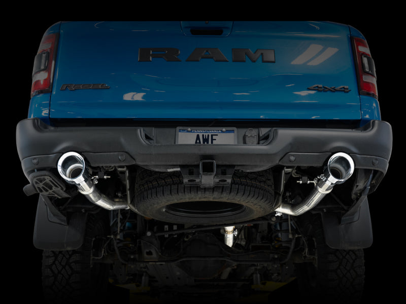 AWE Tuning 19-21 RAM 1500 5.7L (avec découpes) 0FG Échappement Cat-Back à double sortie arrière - Embouts chromés argentés